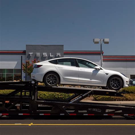 Top 10 Reasons Why Tesla is the Best car I Have Ever Owned.